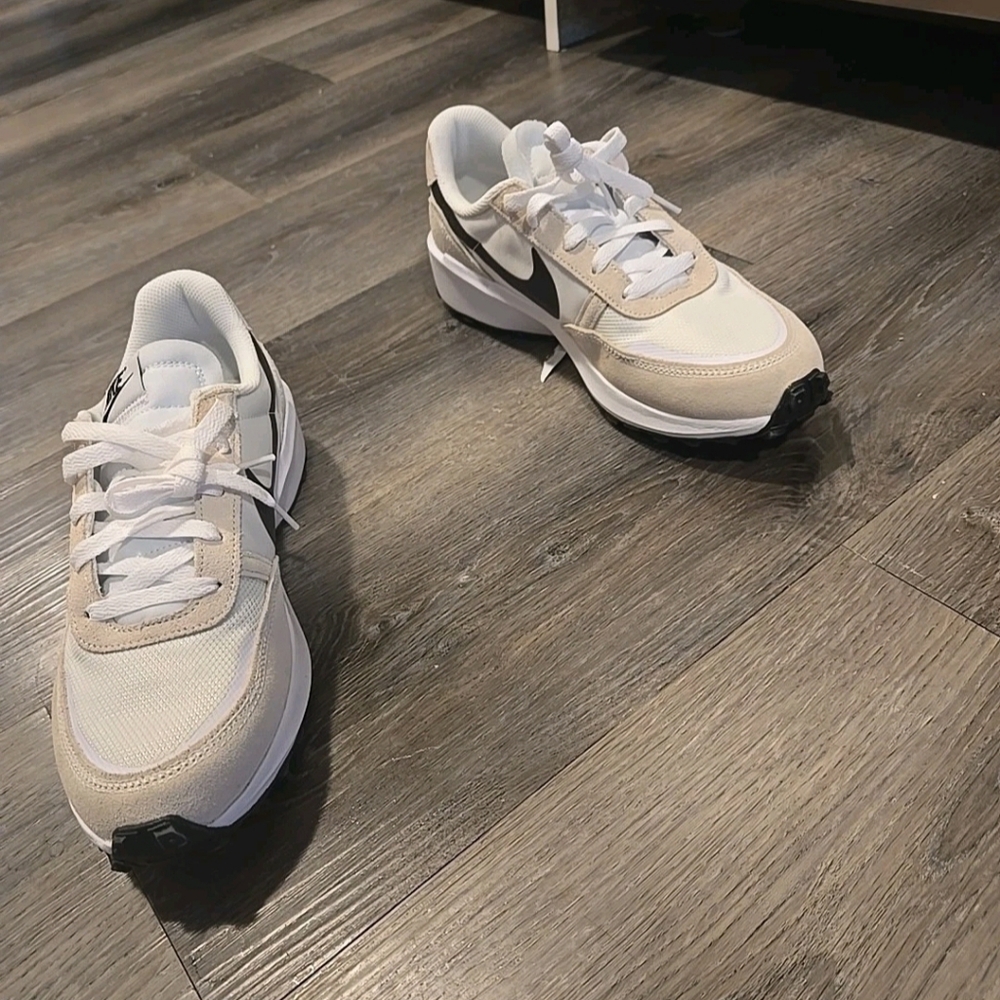Nike Waffle NAV White/black Unisex  Men 8/womens 9.5 New - Picture 10 of 11